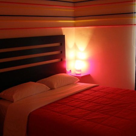 Room In A Neoclassical House - Ladybug Kastoria Extérieur photo